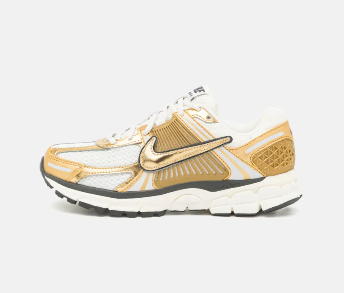 Zoom Vomero 5 Metallic Gold